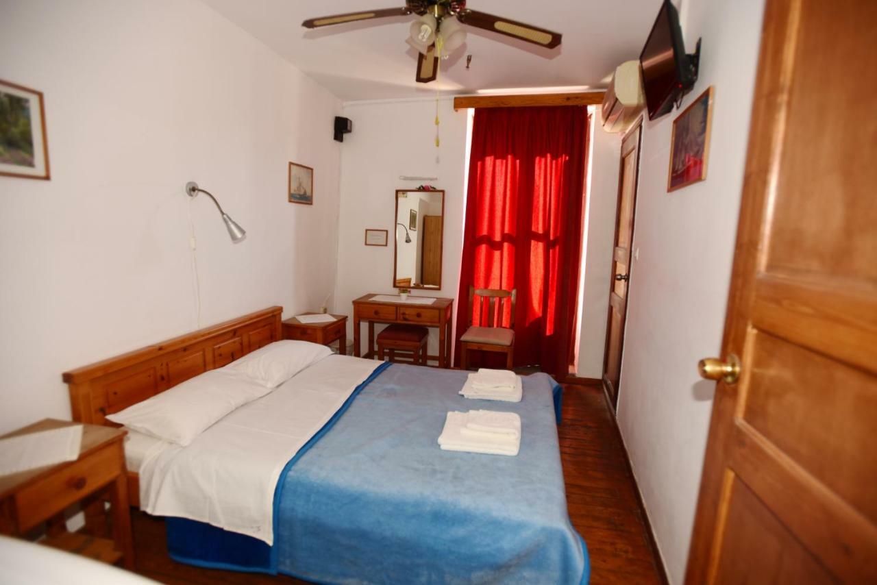 Stelios Rooms To Rent Chania  Exteriör bild
